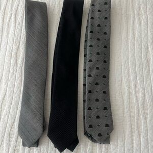 Bar III Black and White Patterned Tie